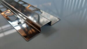 Бордюрный профиль под плитку Бордюрный профиль под плитку