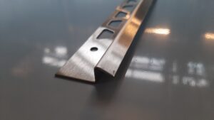 Раскладка под плитку из нержавеющей стали Раскладка под плитку из нержавеющей стали