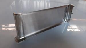 Фото фурнитура для плинтуса из нержавейки Фото фурнитура для плинтуса из нержавейки