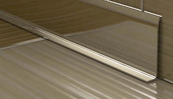 L образный плинтус из нержавейки